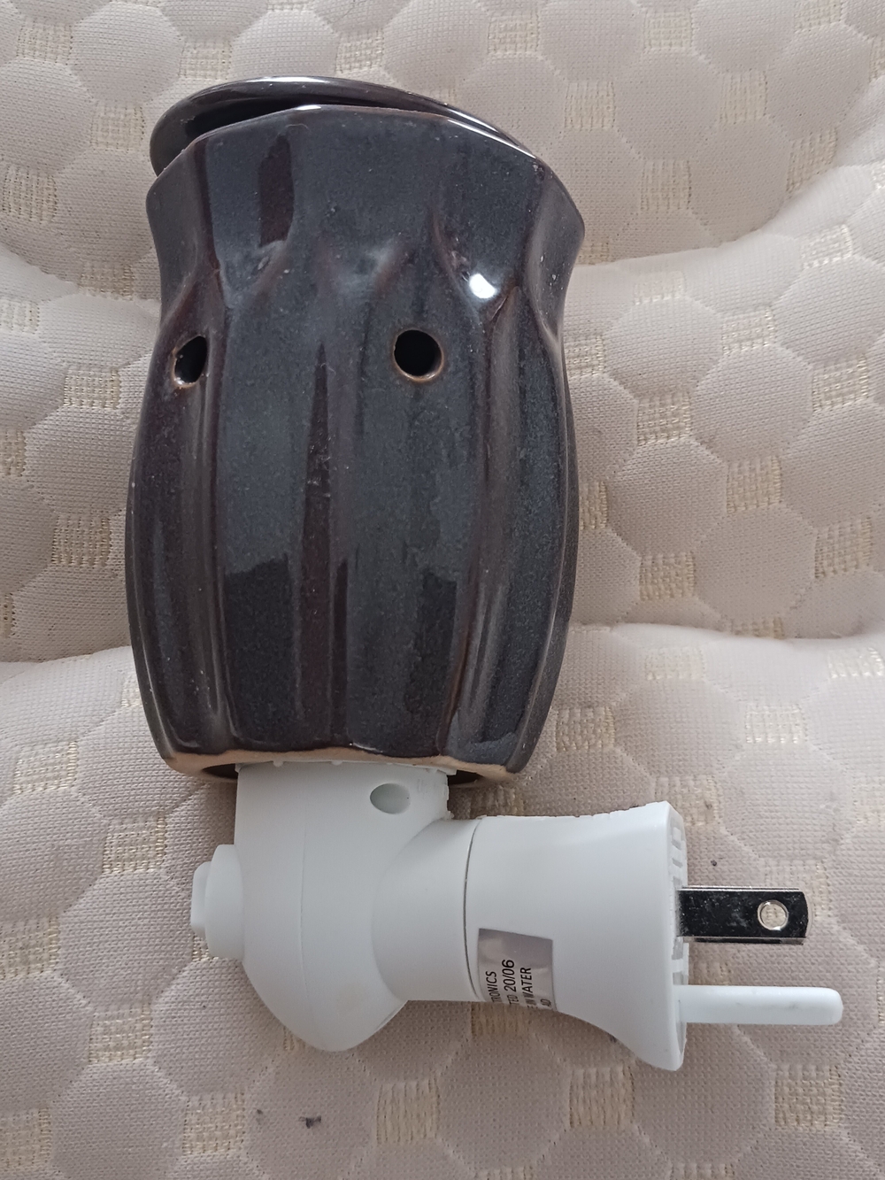 Ceramic Plug-In Wall Fragrance Warmer in Deep Charcoal